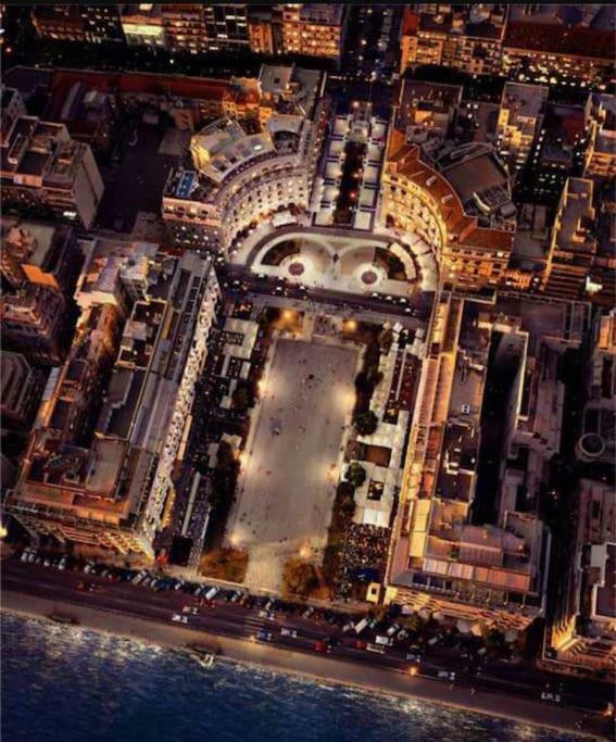 Roman Market- Upper Aristotelous Sq Luxury Apartment سالونيك المظهر الخارجي الصورة