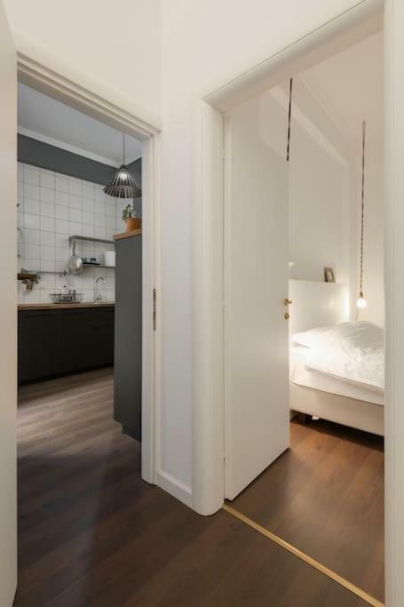 Roman Market- Upper Aristotelous Sq Luxury Apartment سالونيك المظهر الخارجي الصورة